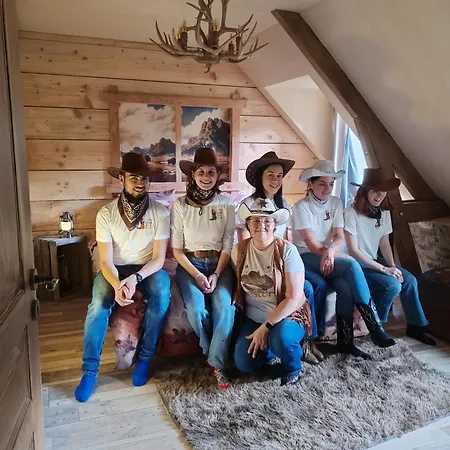 Les Ecuries Du Ranch 木屋