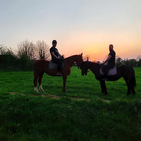 Les Ecuries Du Ranch 木屋 *